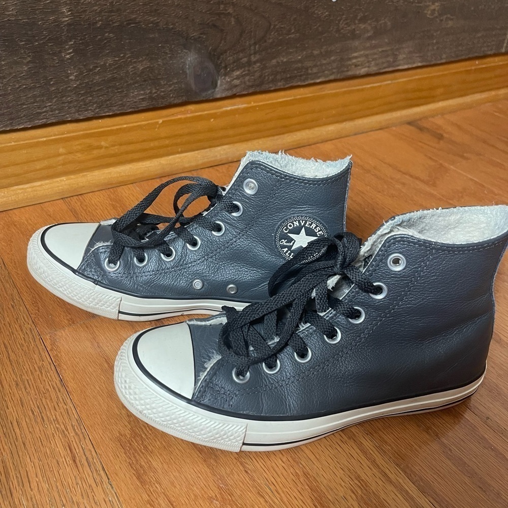 Converse Chuck Taylor Dark Charcoal Leather High Tops Men Size 4 Women Size 6